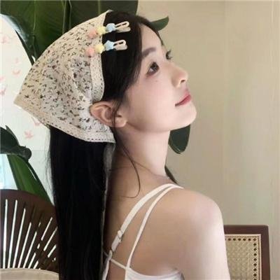 水中的女人